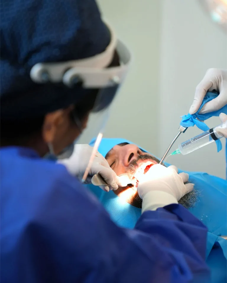 دکتر نیلوفر استوار