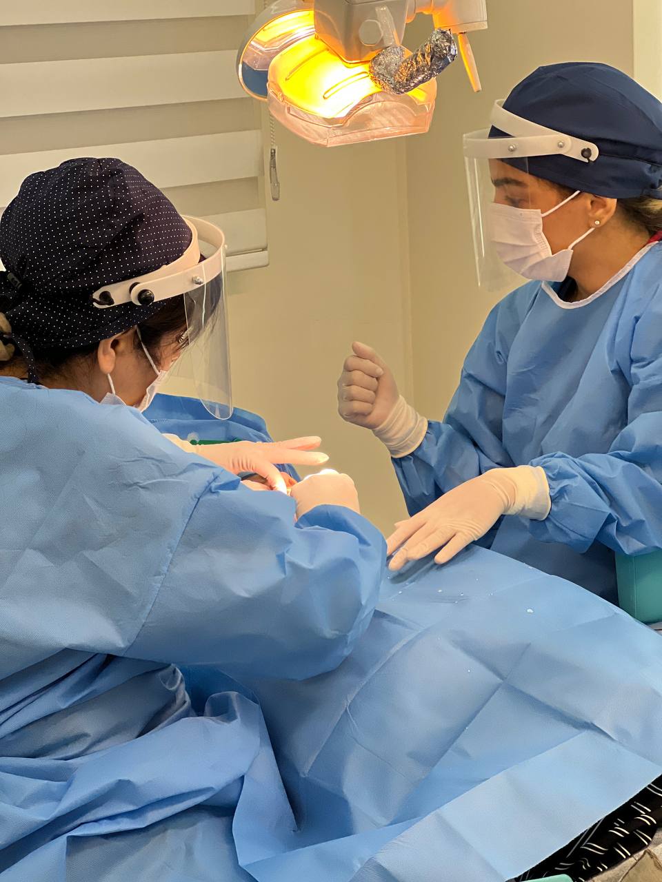 جراحی دهان، فک و لثه